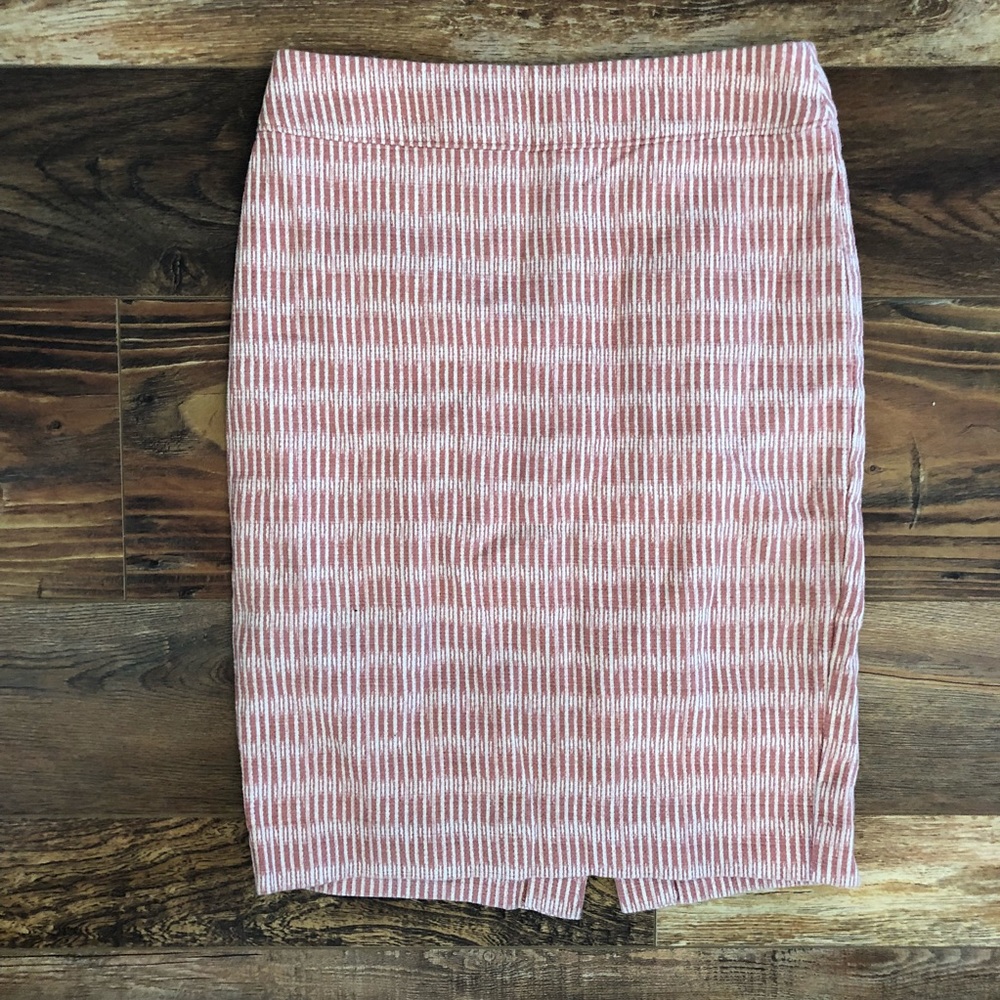 🌷Ann Taylor LOFT Pencil Skirt🌷